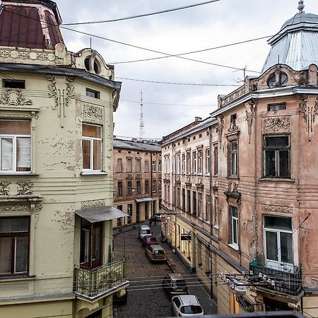 The Phantom Of The Opera Lviv Exterior photo